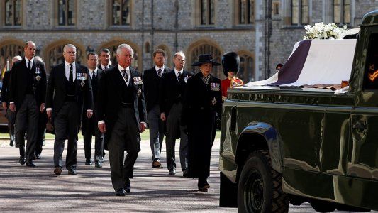 Encabezado por la reina Isabel II, se realizó el funeral del príncipe Felipe, duque de Edimburgo