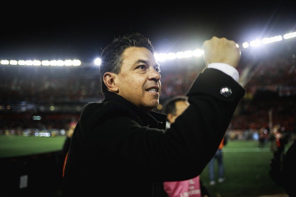 La picante respuesta de Gallardo a Riquelme: Tiene tiempo de comer asado y hablar de fútbol