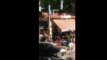 Palermo: tremenda pelea con toma de rehenes de dos policías. Palermo: tremenda pelea con toma de rehenes de dos policías.