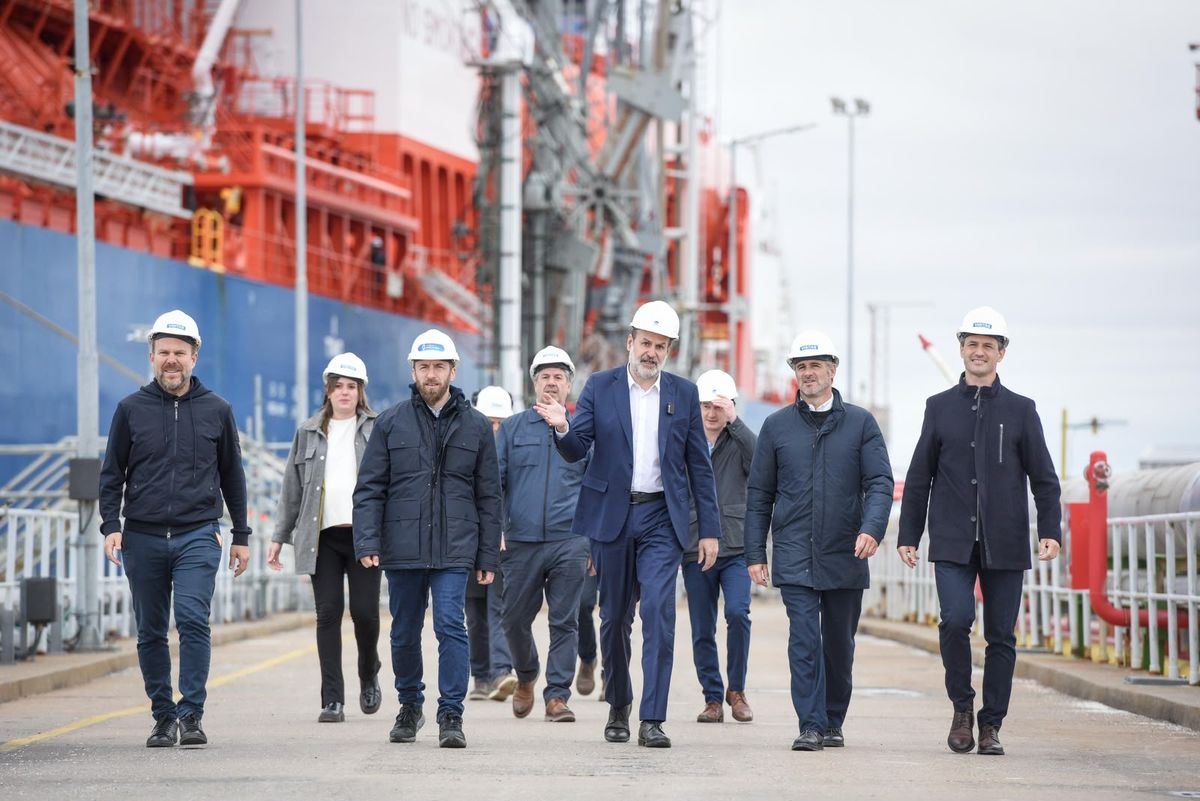 La agenda también puso el foco en el potencial de la ciudad a partir de su puerto, la industria y el campo.
