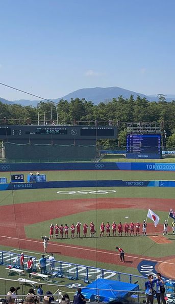 Empezaron los Juegos Olímpicos: Australia y Japón abrieron la competencia con el sóftbol femenino