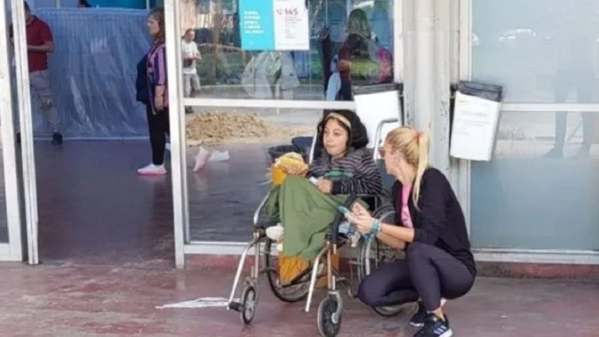 Una joven con discapacidad fue abandonada por su novio en la terminal de ómnibus de Santa Fe (Foto: NA).