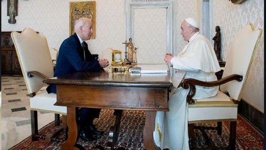 El papa Francisco y Joe Biden se reunieron antes de la cumbre del G20