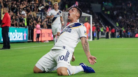 Pavón brilla en la MLS: asistencia a Zlatan y golazo en el clásico de Los Ángeles