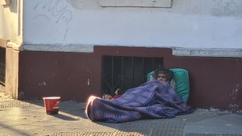 Diego vive hace un año en la calle, cuando perdió su hogar y su trabajo