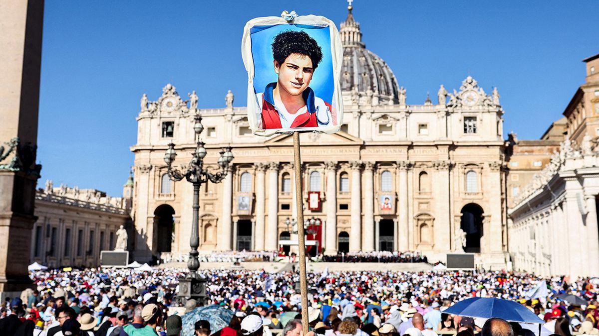 El papa León XIV canonizó a Carlo Acutis