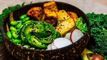 Una madre confesó que le dio carne en secreto a una niña de familia vegana