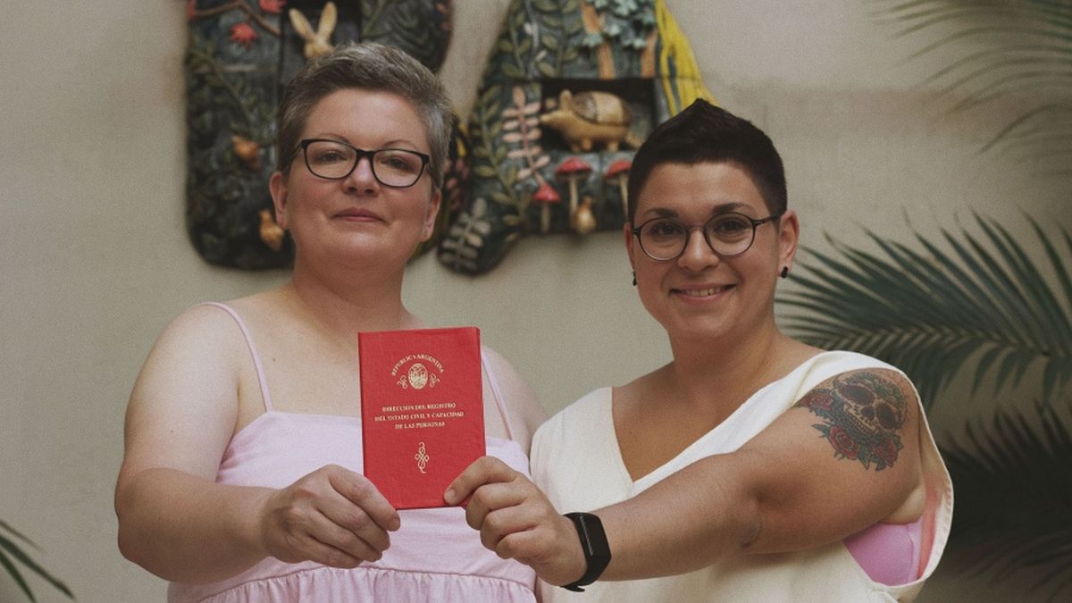 Matrimonio igualitario: escaparon de la la persecución del Gobierno en Rusia y pudieron casarse en la Argentina (Foto: Telam).
