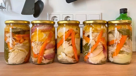 Una mujer murió por botulismo y otra está internada tras comer un escabeche contaminado
