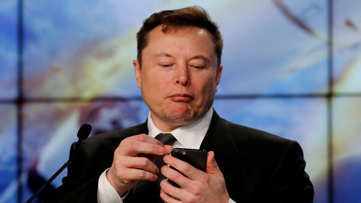 Elon Musk eliminó su cuenta de Twitter de su celular (foto: Gentileza NBC)