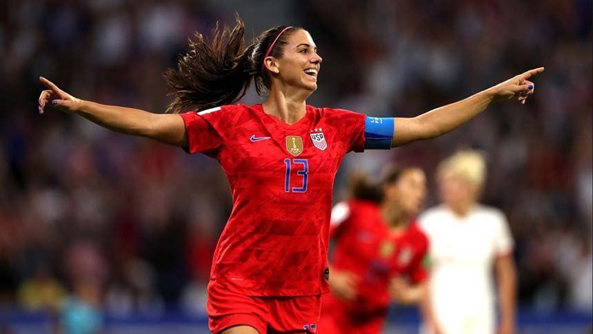 Mundial femenino: Estados Unidos le ganó 2-1 a Inglaterra, es finalista y buscará defender el título