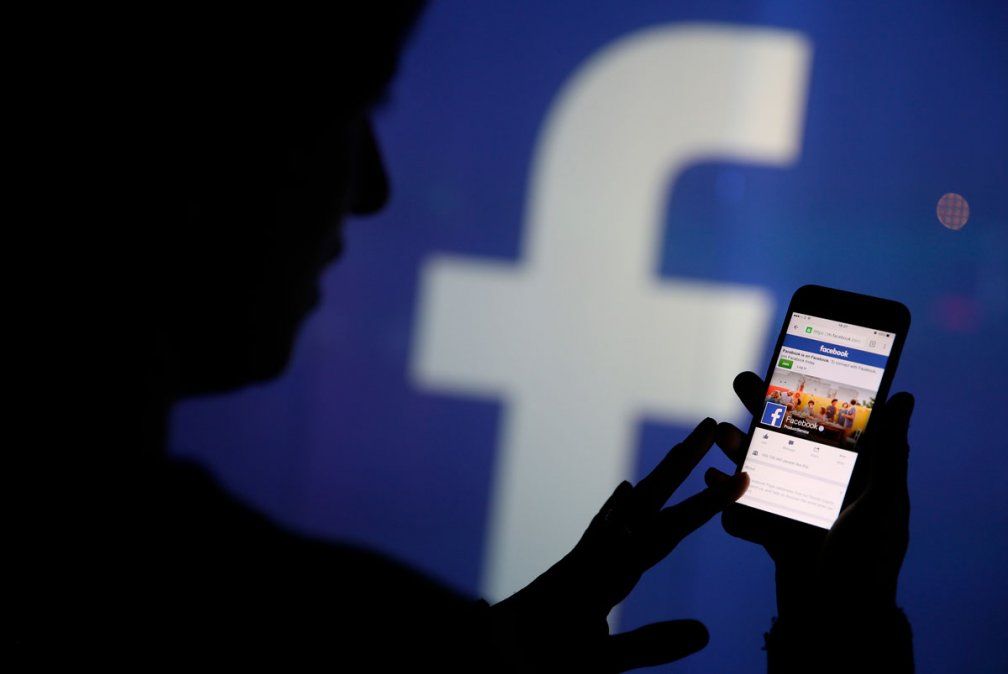 Facebook eliminó 5400 millones de cuentas falsas en 2019