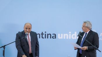 El nuevo jefe de Gabinete, Juan Manzur, a 24 horas de asumir, anunció que habrá flexibilizaciones día a día y vaticinó el fin de la pandemia. (Foto: Presidencia) El nuevo jefe de Gabinete, Juan Manzur, a 24 horas de asumir, anunció que habrá flexibilizaciones día a día y vaticinó el fin de la pandemia. (Foto: Presidencia)