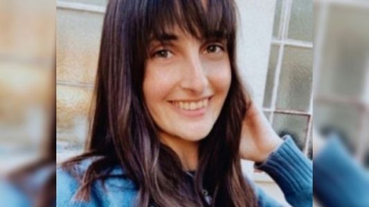 Les gustó su curriculum, pero no su sonrisa: la historia de la joven rechazada en un empleo