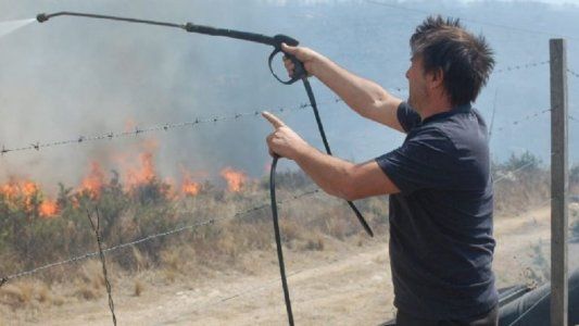 Damián de Santo desesperado por sus cabañas: cara a cara con el fuego en Córdoba