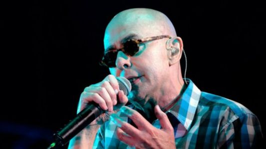 El Indio Solari se vacunó contra el coronavirus: ¡Llegó el día!