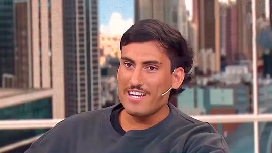 Tras su ataque de furia en Intrusos, Tomás Holder reveló que atraviesa un duro momento familiar