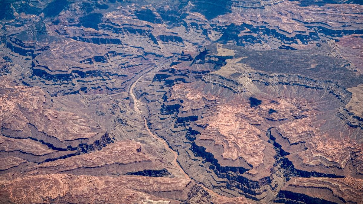 Desde el aire. El cañón del Colorado, una maravilla natural y uno de los lugares más turísticos de los Estados Unidos. Las lluvias e inundaciones lo han transformado en un destino peligroso. (Foto: Gentileza NYPost)