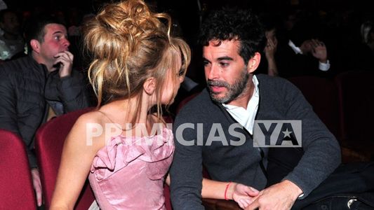 Rocío Pardo y Nicolás Cabré súper cariñosos en una romántica salida teatral: las fotos